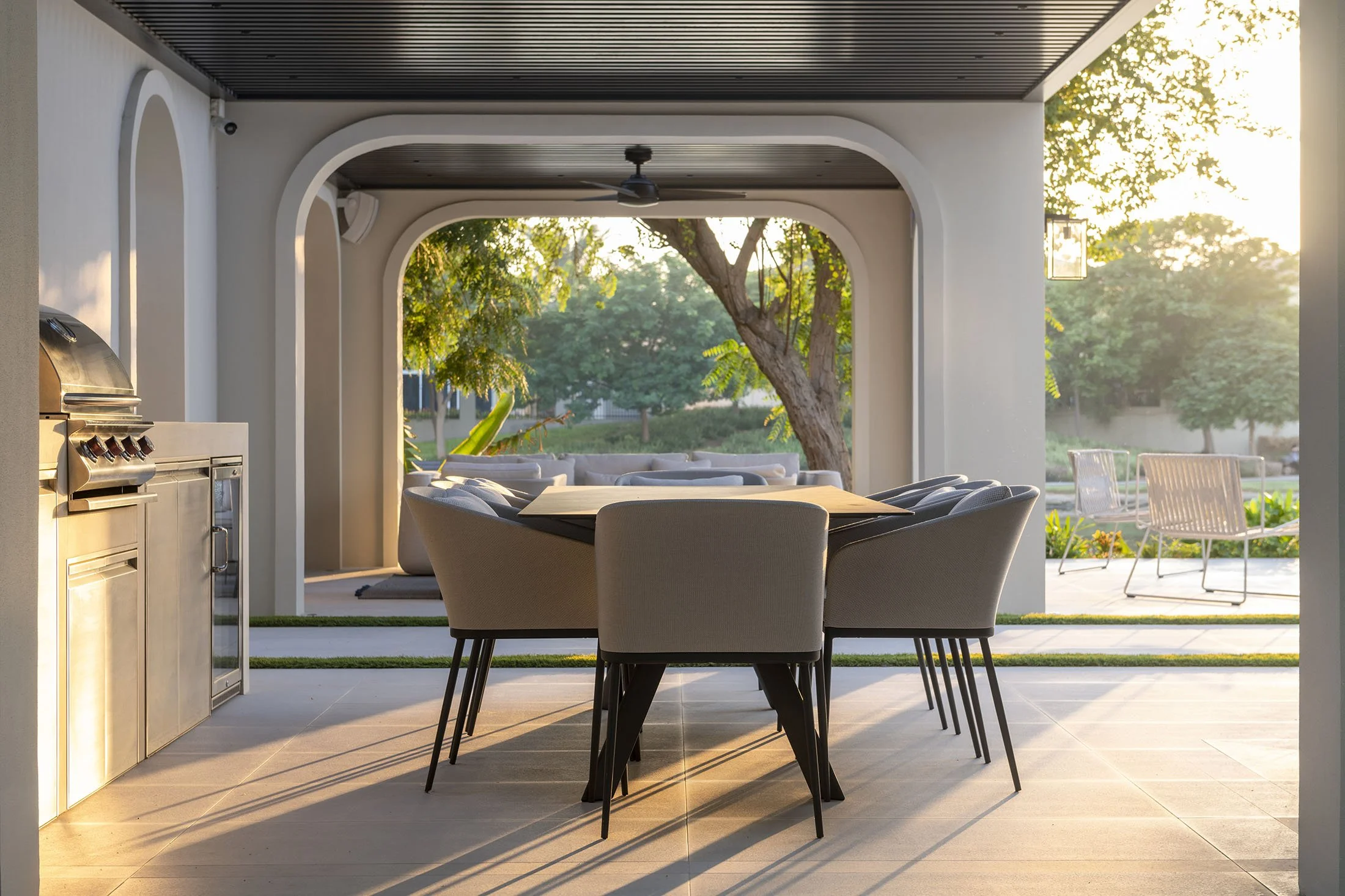 The Modern Luxury Outdoor Kitchen Every Villa Owner Should Consider